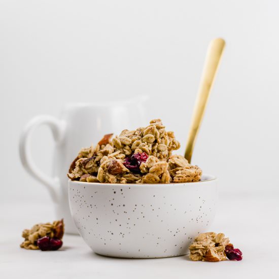 Large-Cluster Almond Granola