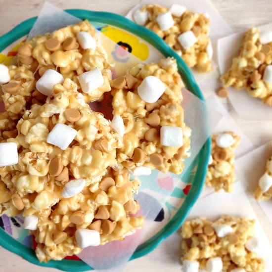 Fluffernutter Popcorn Bars