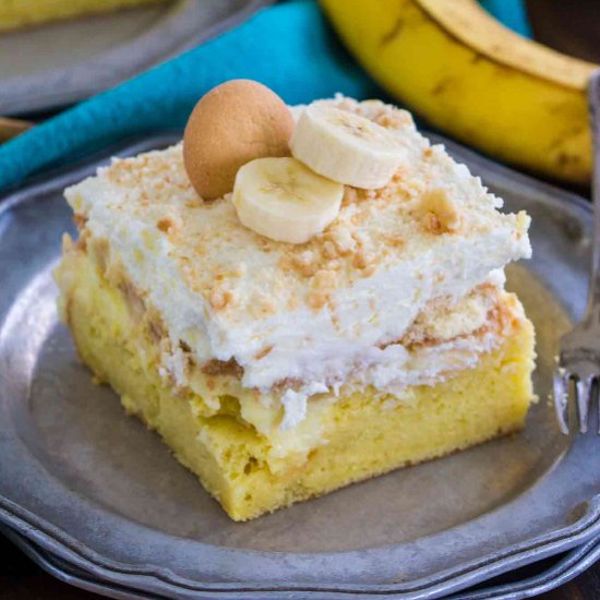 Banana Pudding Poke Cake