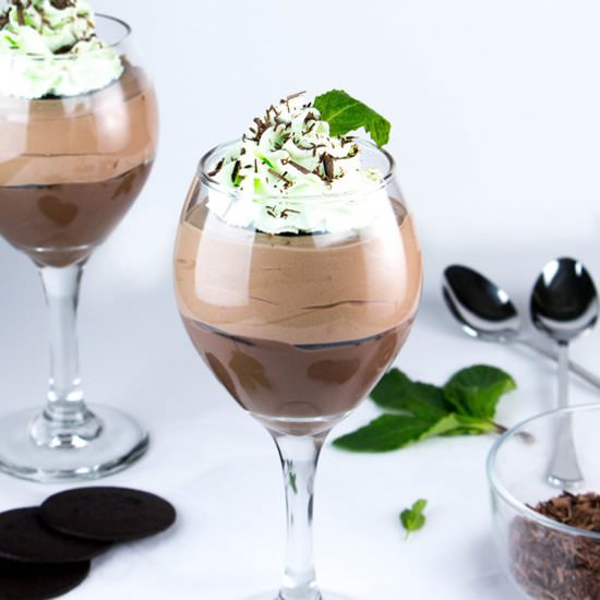 Mint Chocolate Pudding Parfaits