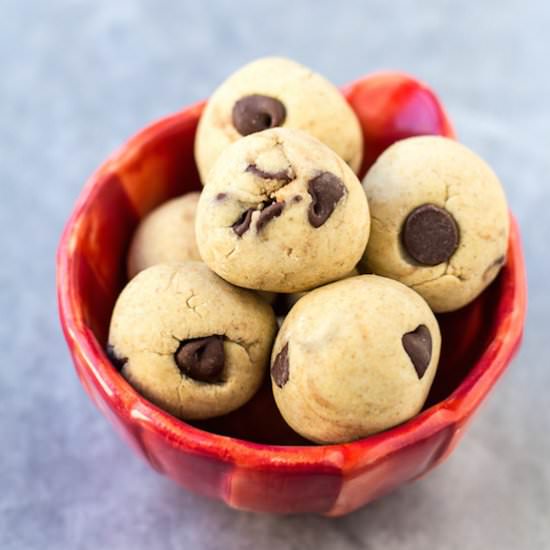 Chocolate Chip Cookie Dough Bites