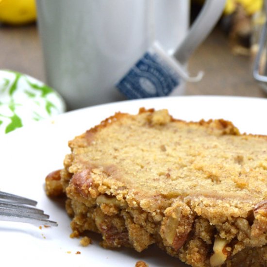 Maple Pecan Streusel Banana Bread