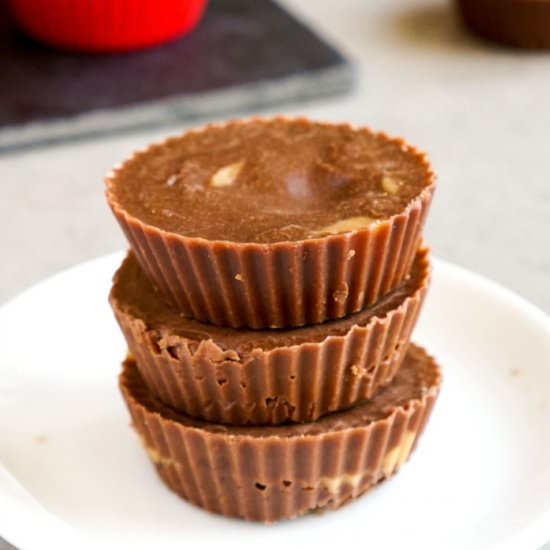 Healthy homemade peanut butter cups