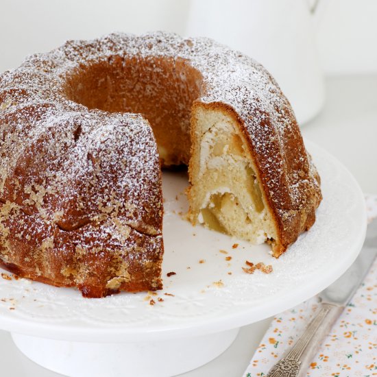 Ricotta Babka with Apples