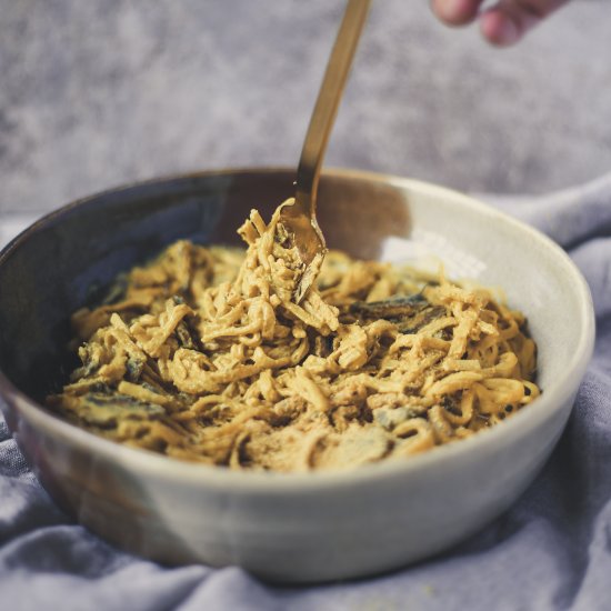 TURMERIC BROWN RICE NOODLES (V+GF)