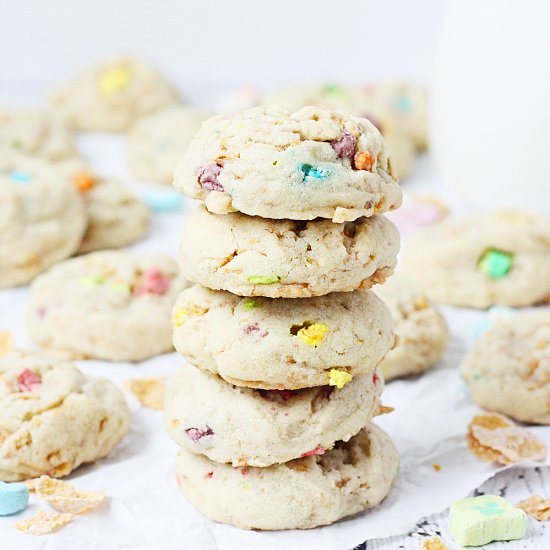 Lucky Charms Frosted Flakes Cookies