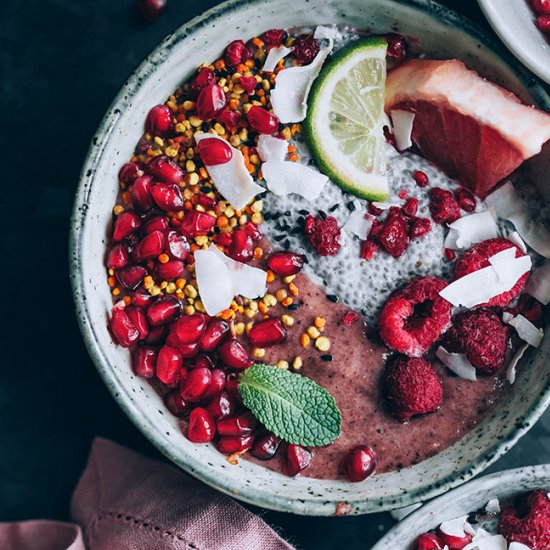 Acai Breakfast Bowl