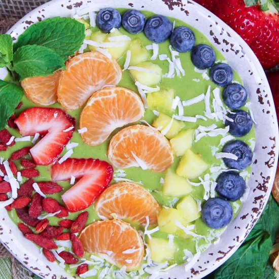 Rainbow Green Smoothie Bowl