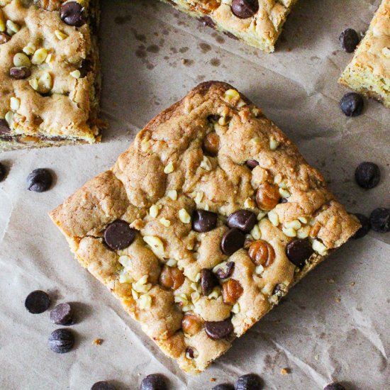 Chocolate Walnut Caramel Blondies