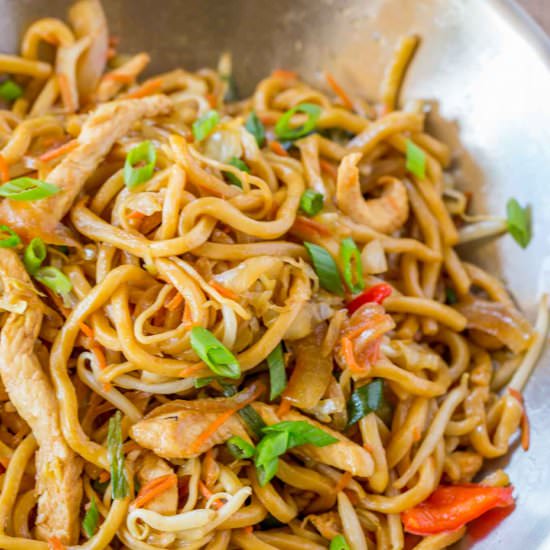 Chicken Lo Mein