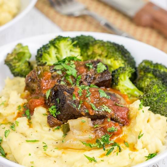 Slow Cooker Beef Short Ribs