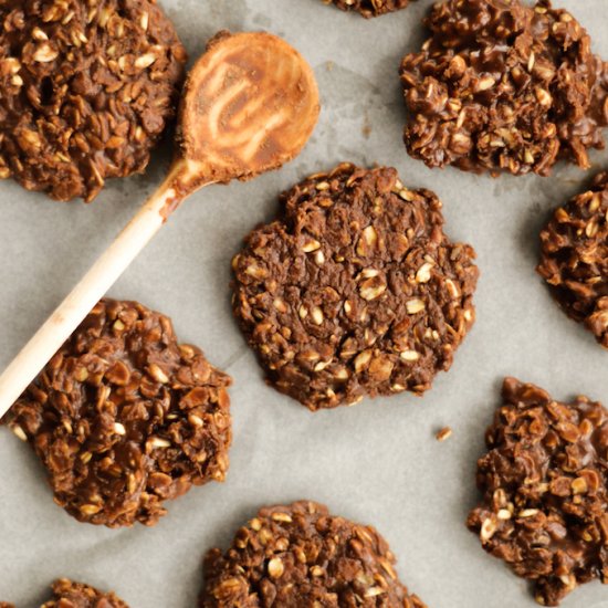 NO-BAKE Nutella Oatmeal cookies