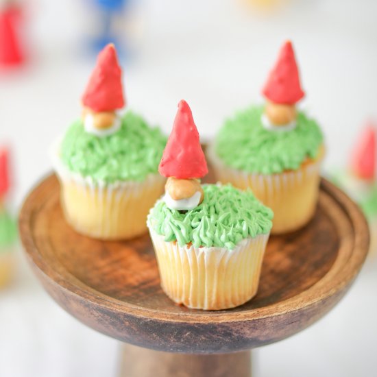 Sherlock Gnomes Movie Cupcakes