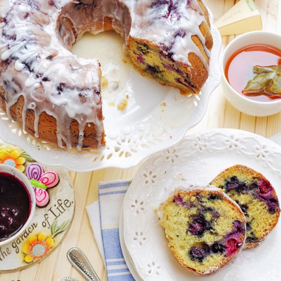 Blueberrylicious Bundt Cake