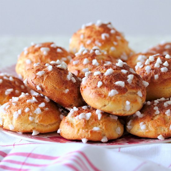 French Chouquettes