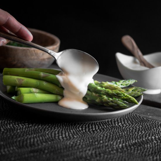 Asparagus with Healthy Hollandaise