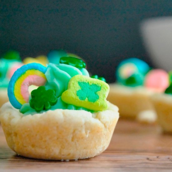 Lucky Charms Cookie Cups