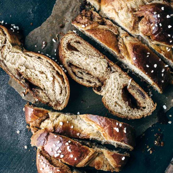 CINNAMON CHALLAH BREAD