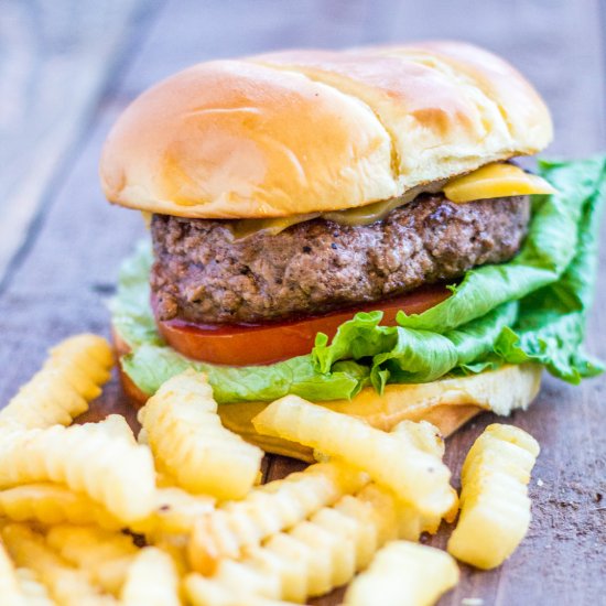 Indoor Classic Cheeseburger