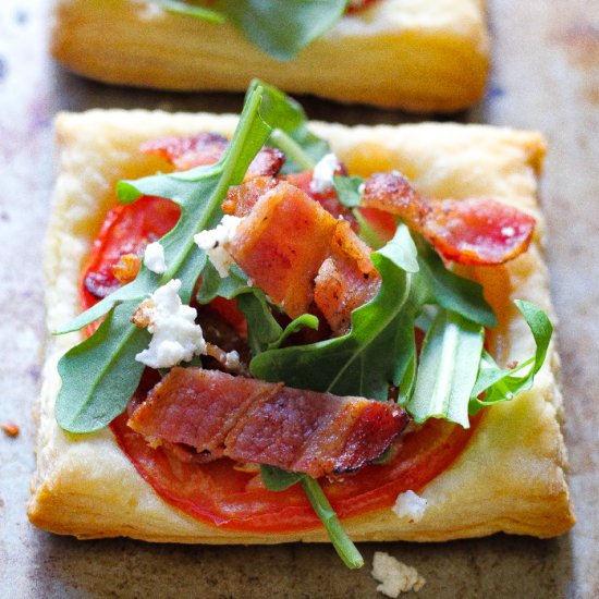 BLT tarts with goat cheese