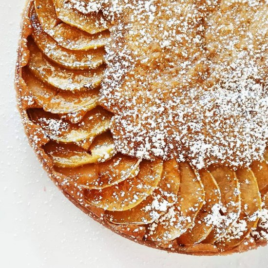 Speculaas Upside Down Apple Cake