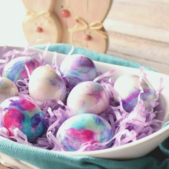 Mayonnaise Dyed Easter Eggs