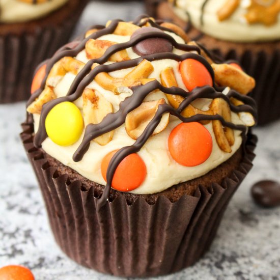 Peanut Butter Chocolate Cupcakes