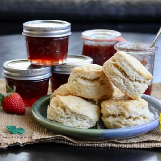 Scones & Strawberry Jam