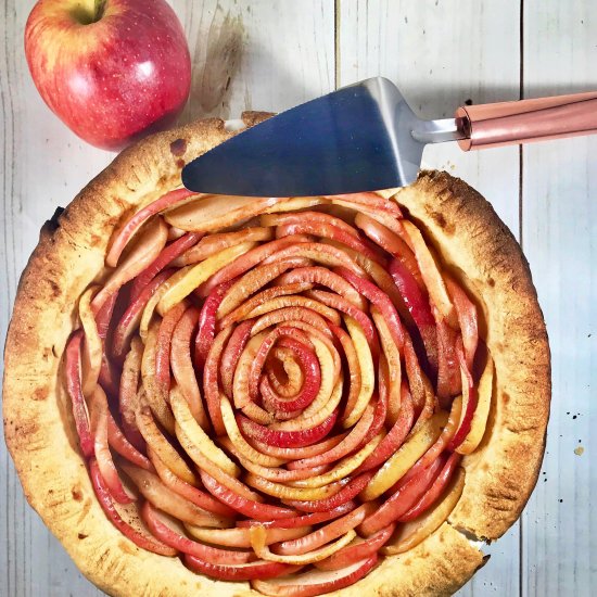 “Flower” Apple Pie