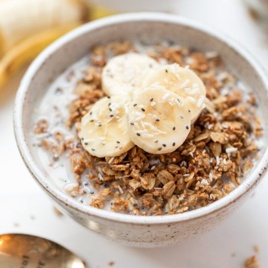 Peanut Butter-Banana Quinoa Granola