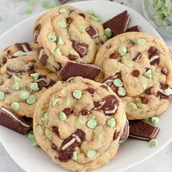 Mint Chocolate Chip Cookies