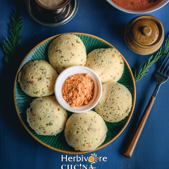 Instant Rava Idli | Semolina Cakes