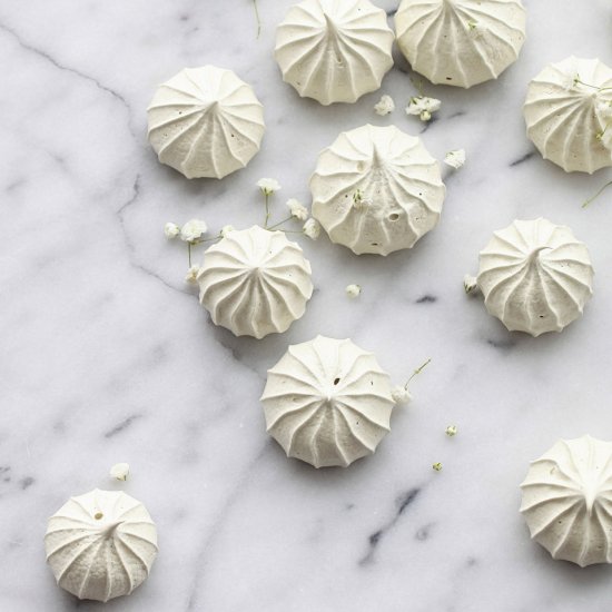 Matcha Meringue Cookies