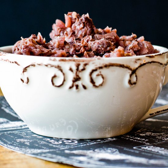 Lamb stew with red cabbage