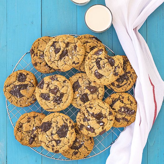 Vegan chocolate chunk cookies