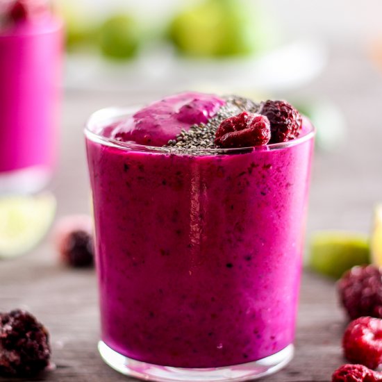 Berry Dragon Fruit Smoothie