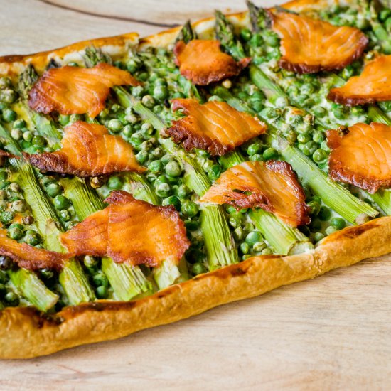 Asparagus peas and salmon pie