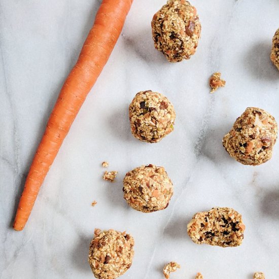 No Bake Carrot Cake Energy Bites