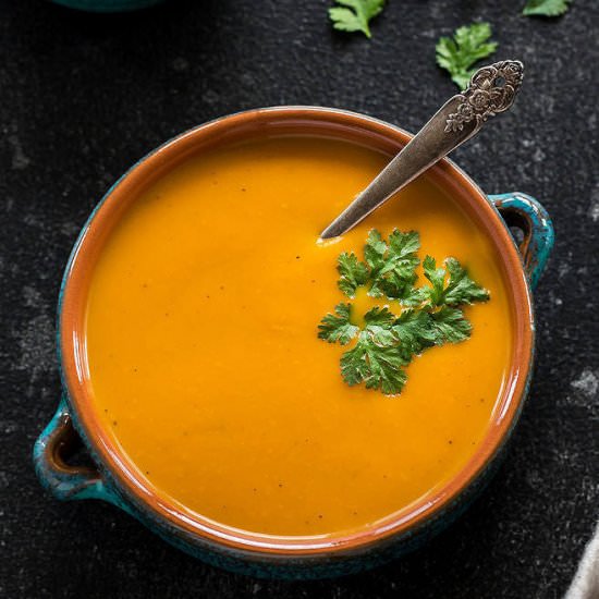 Instant Pot Carrot Ginger Soup