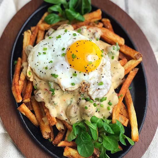 Breakfast Poutine