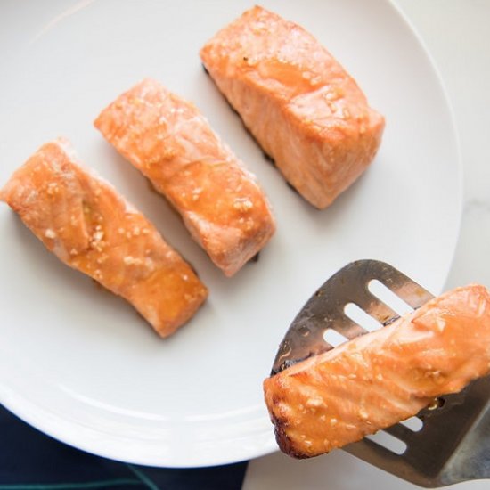 Spicy Sheet-Pan Salmon