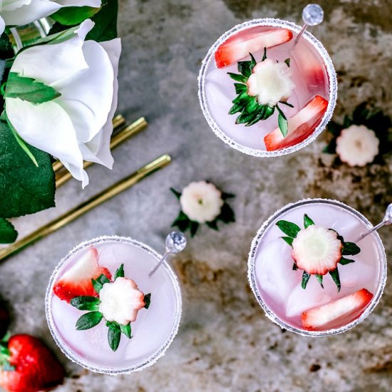 spiked strawberry lemonade fizz