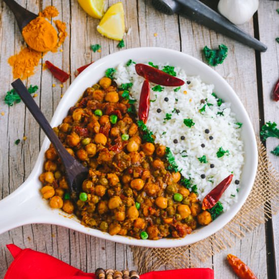 One Pot Chickpea Coconut Curry