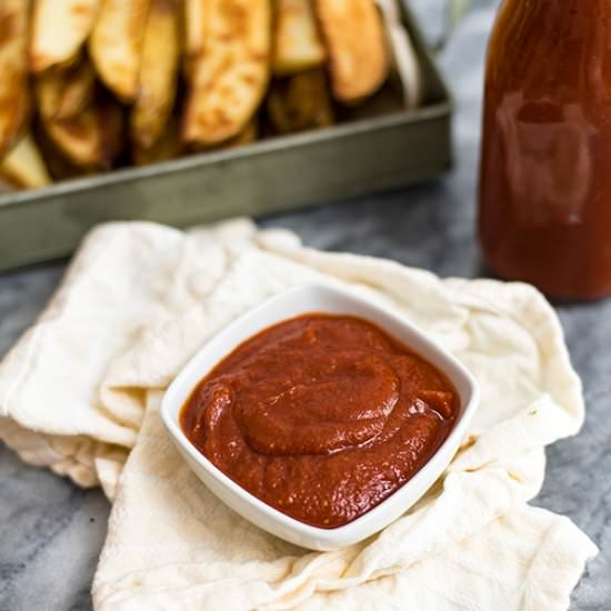 2 Minute Homemade Ketchup