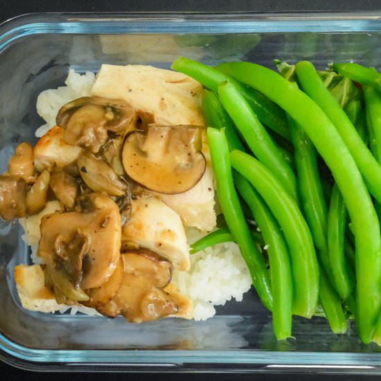 Chicken w/ Mushroom Gravy