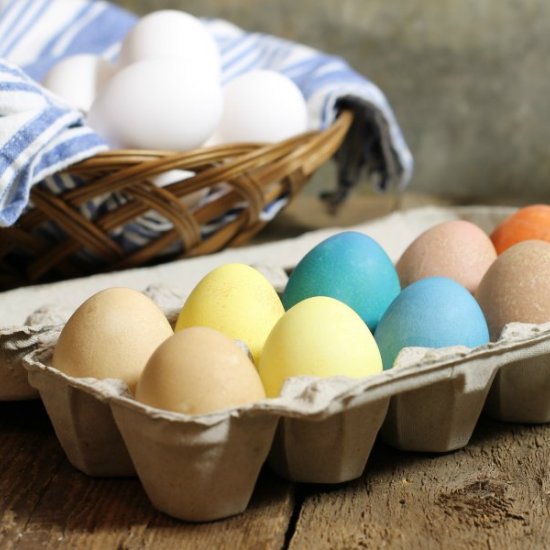 Naturally Dyed Easter Eggs