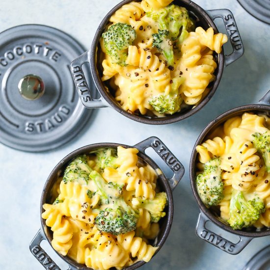 Instant Pot Broccoli Mac and Cheese