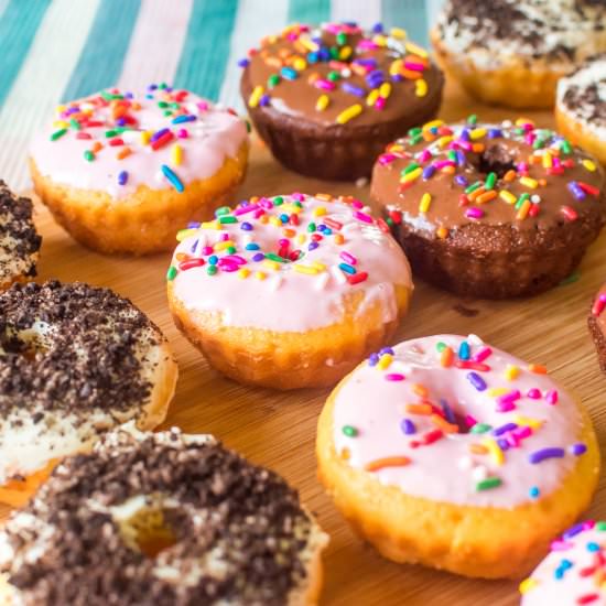 Easy Cake Mix Mini Donuts