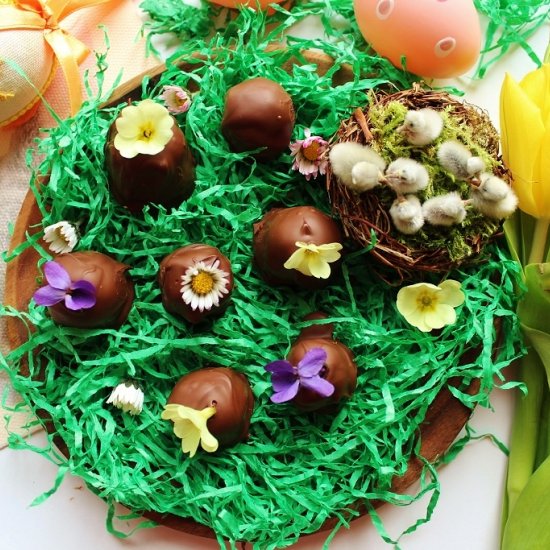 Chocolate-Almond Easter Eggs