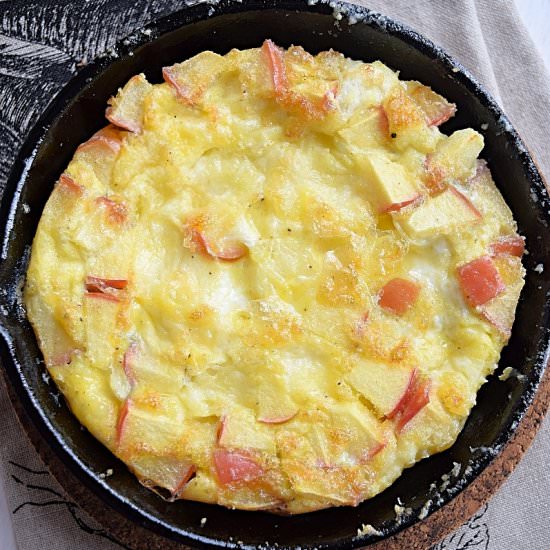 Brie & Apple Scrambled Egg Bake